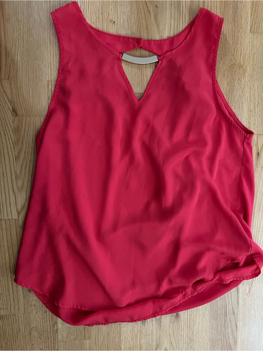meraki Red Sleeveless Keyhole Tank with Bar Accent